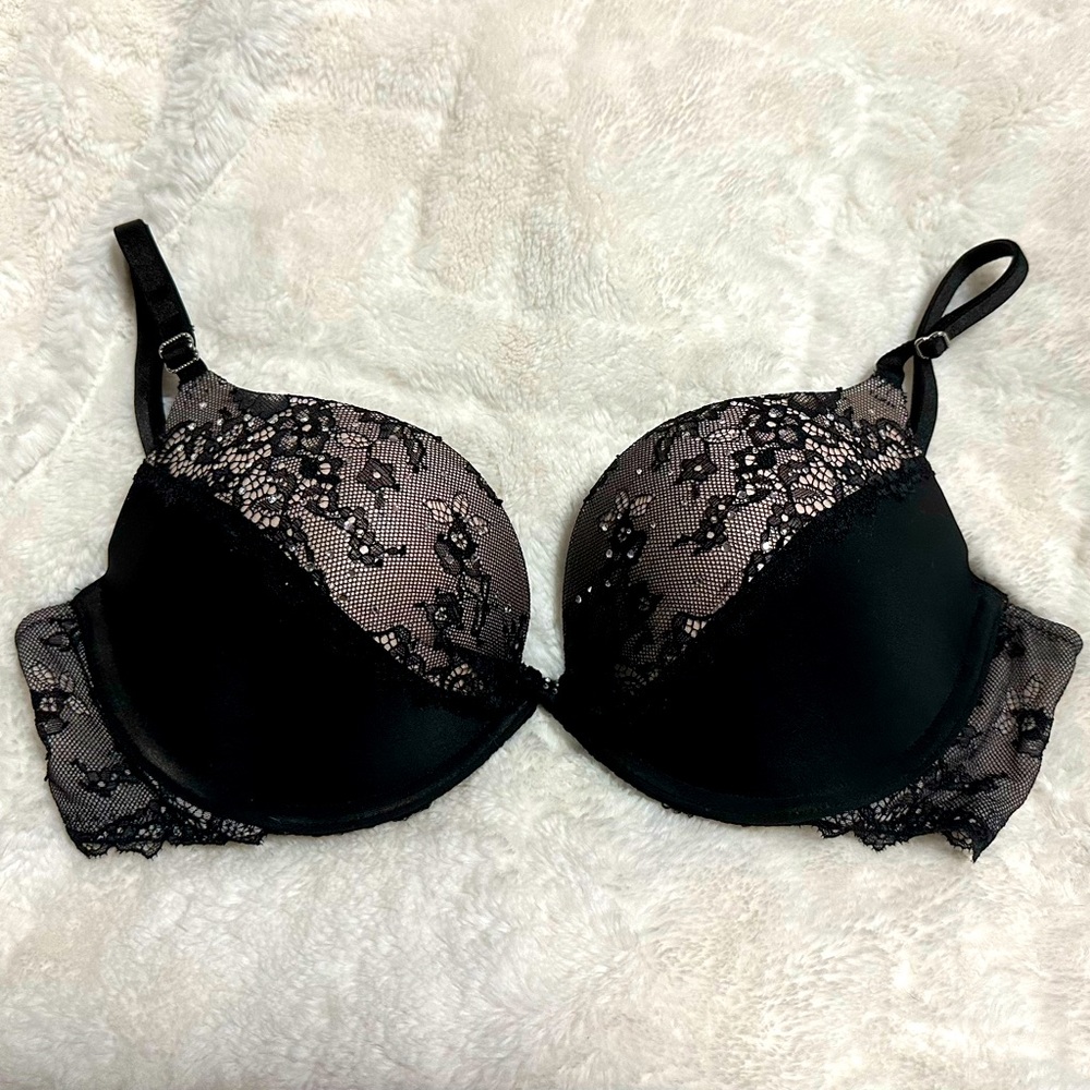 🔸Victoria’s Secret Demi Bra